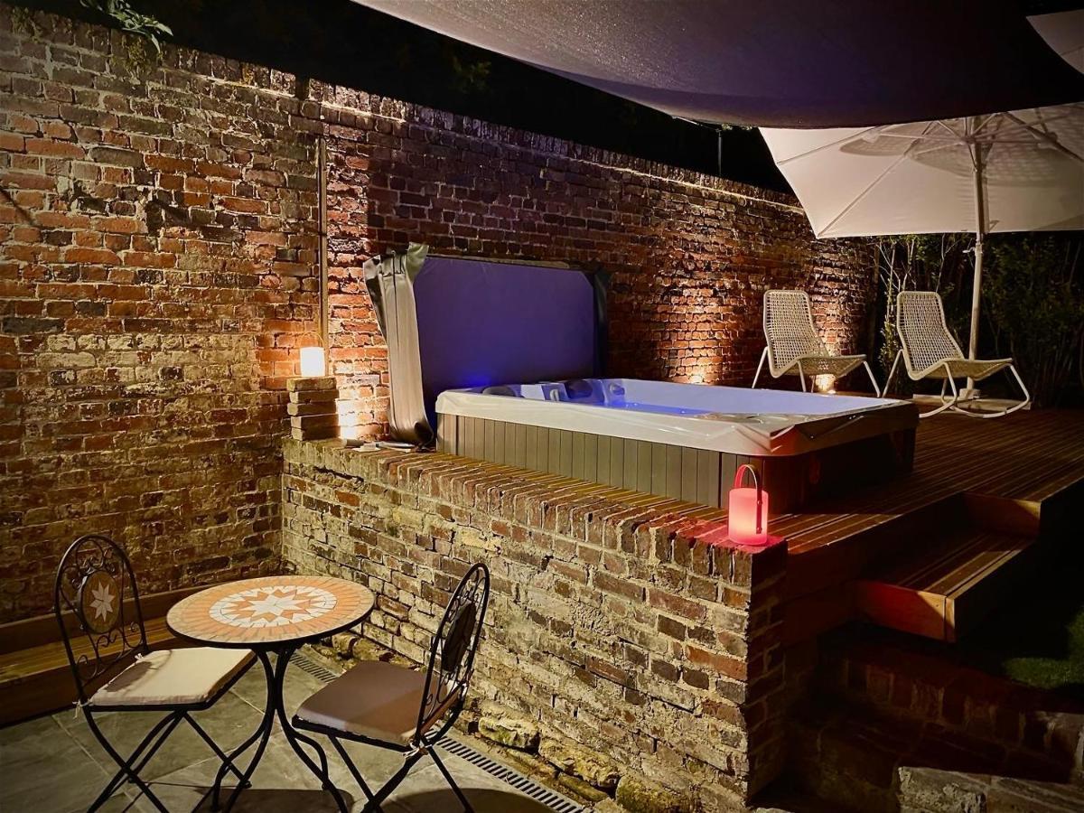 Le Garden & Spa Compiègne Esterno foto